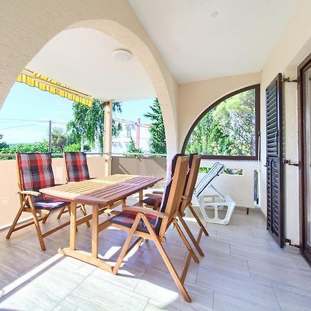 Villa Punta 1St Floor Punat Exterior photo