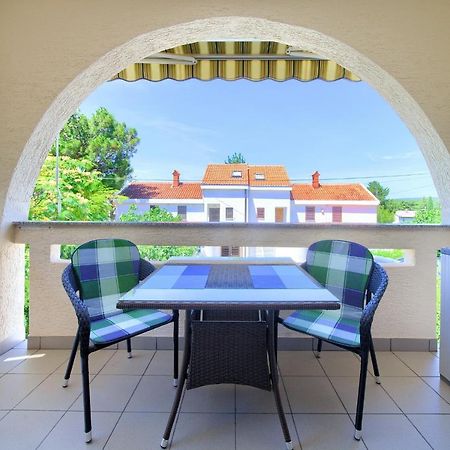 Villa Punta 1St Floor Punat Exterior photo