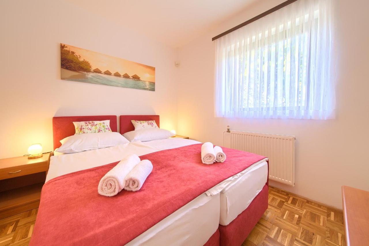 Villa Punta 1St Floor Punat Exterior photo