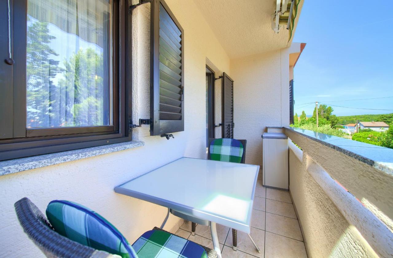 Villa Punta 1St Floor Punat Exterior photo