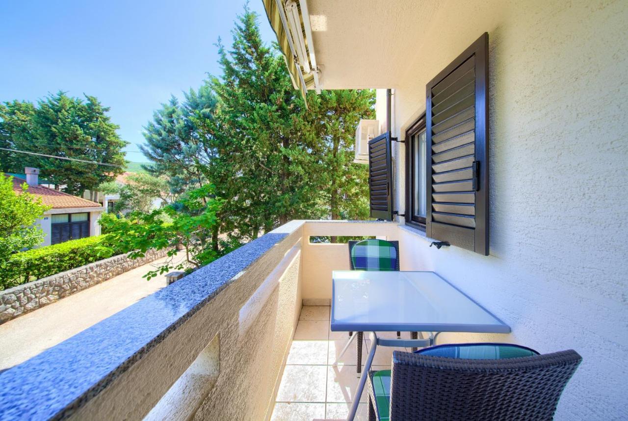 Villa Punta 1St Floor Punat Exterior photo